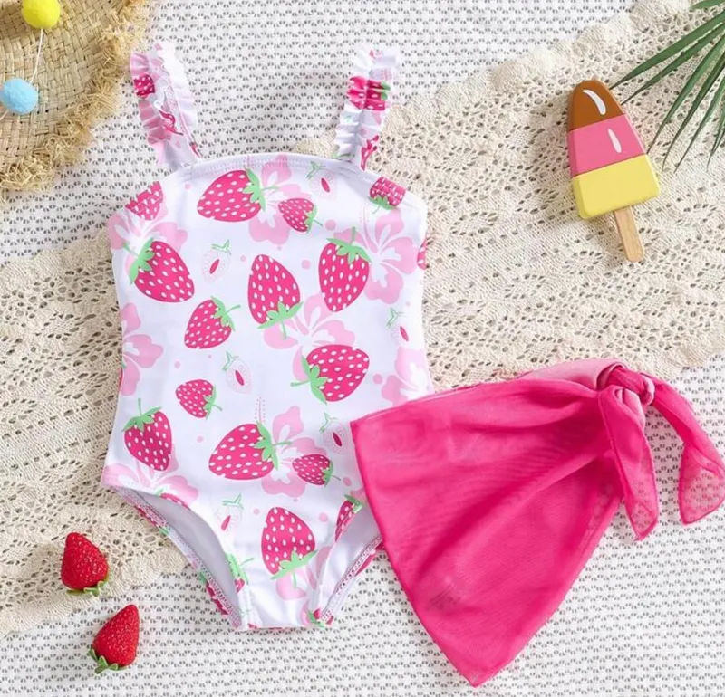 Ropa de baño fresas