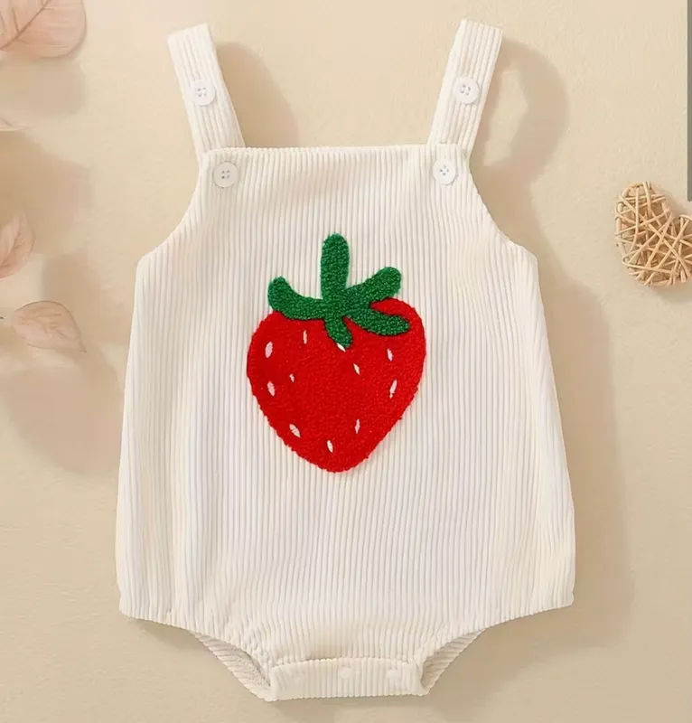 Romper de fresa bordada