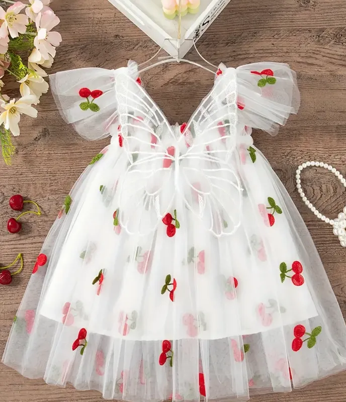 Vestido con bordados de cereza 2
