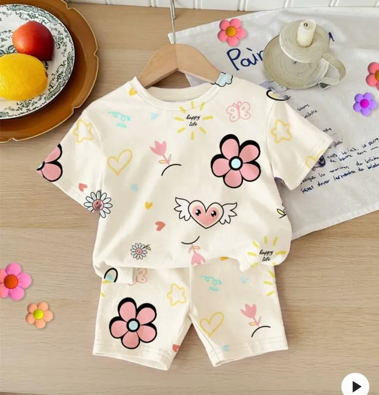 Conjunto de verano diseño flores